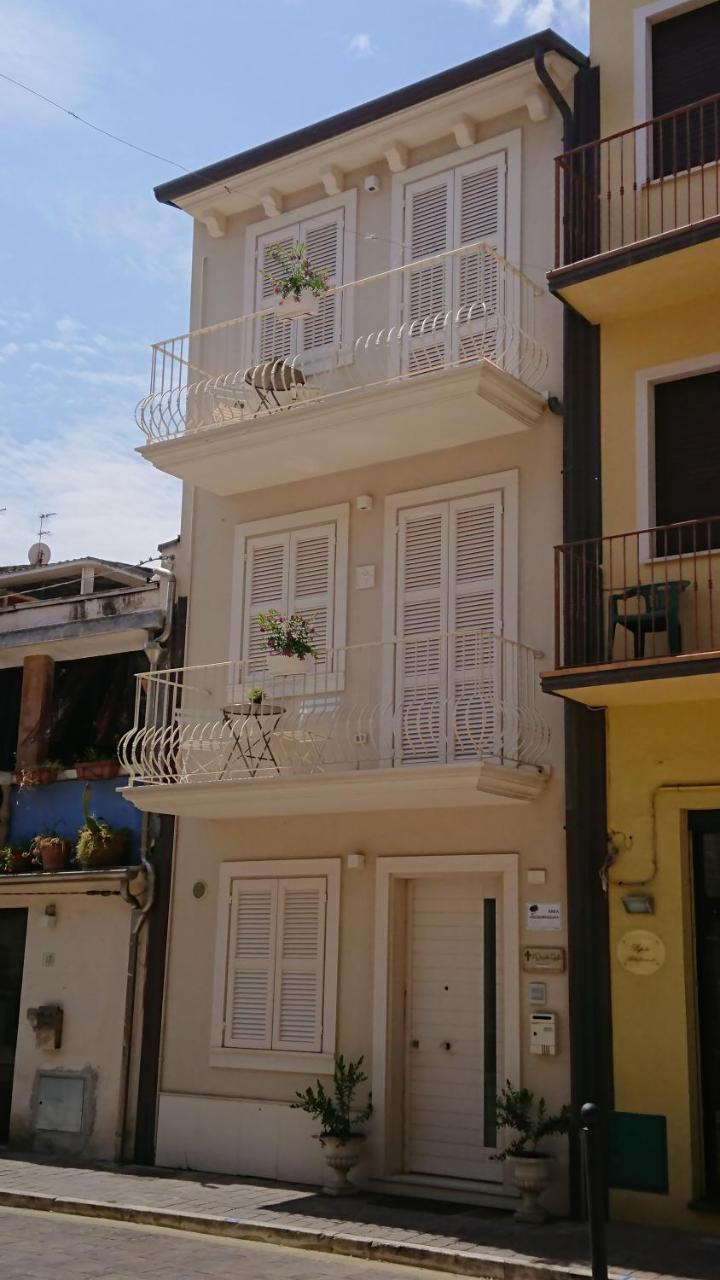 Il Piccolo Giglio Porto SantʼElpidio Exterior foto